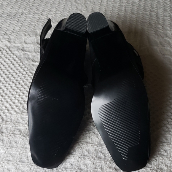 Colin Stuart Black Satin Ballet Heels - Picture 6 of 8